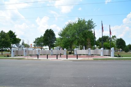 veterans-monument11-day